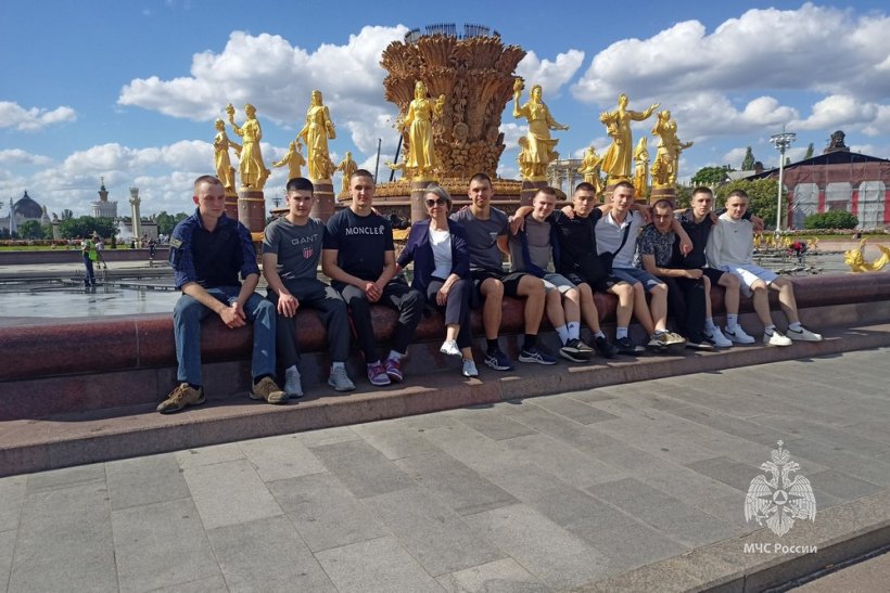 У курсантов Академии прошли занятия на территории ВДНХ